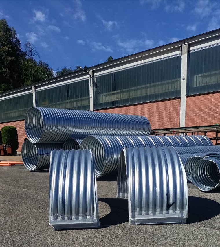 Accumulo e laminazione - magazzino materiali componenti serbatoio